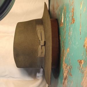 Olive Green Fedora- size 7 1/4